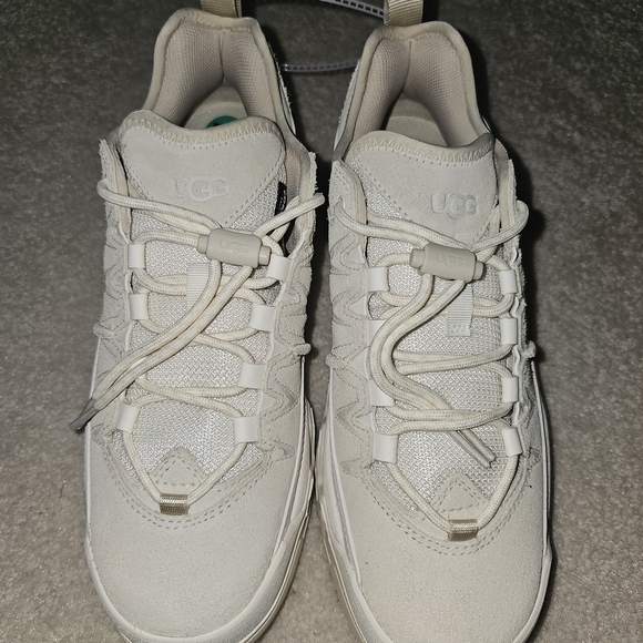 UGG Cap Trail Beige  Sneakers - Picture 1 of 6